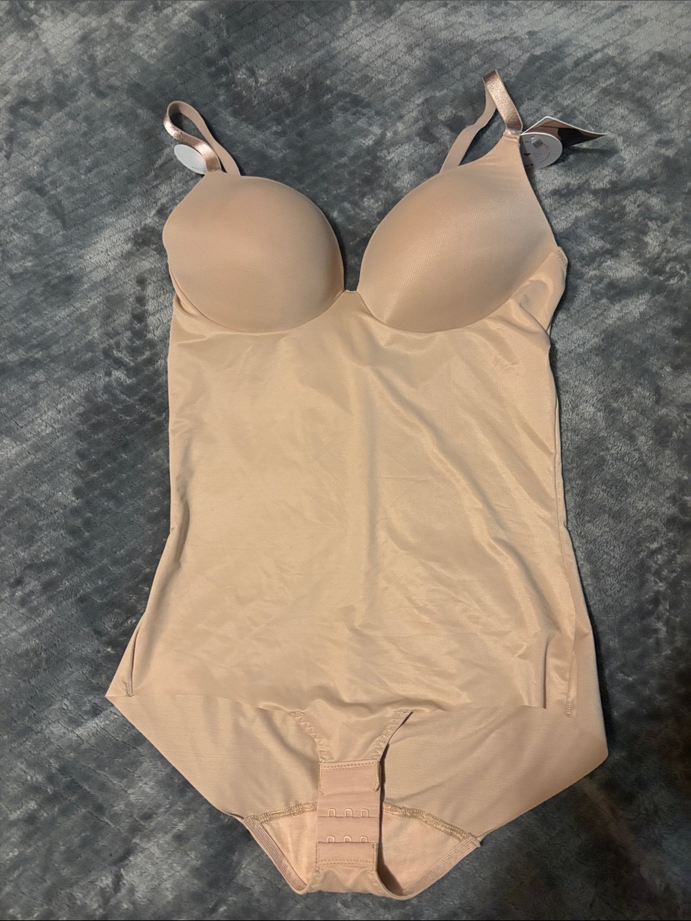 Assets by Spanx Cupped Low Back Seamless Bodysuit